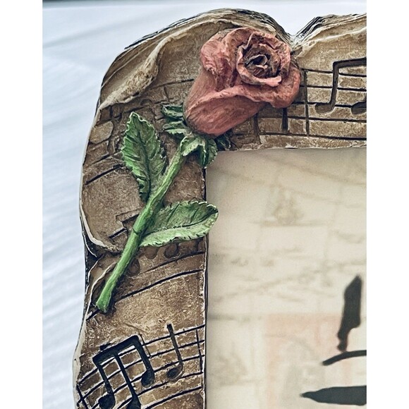 VTG Rustic Piano Roses Music Notes Resin Picture Frame 5"x7" Photo Holder - Picture 3 of 8